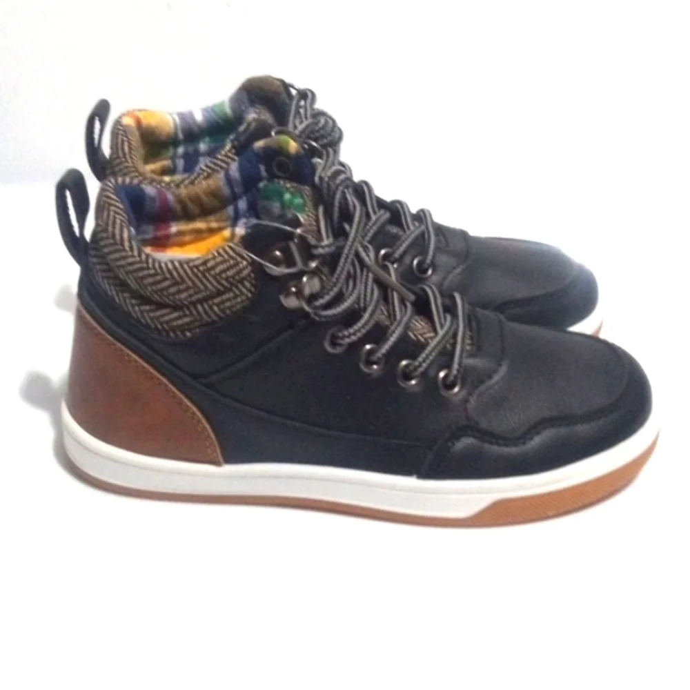 US SPORT HIGH-TOP SNEAKERS with Patterned Ankle Support - Black - SIZE 2 NWT